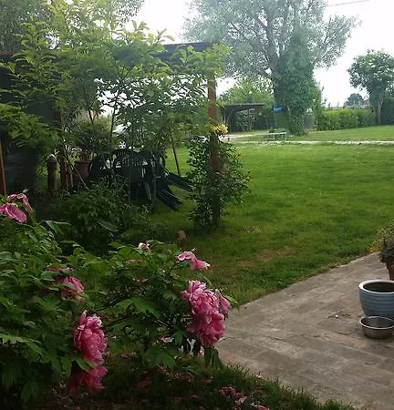 ベッド・アンド・ブレックファスト La Palazza ルッシ