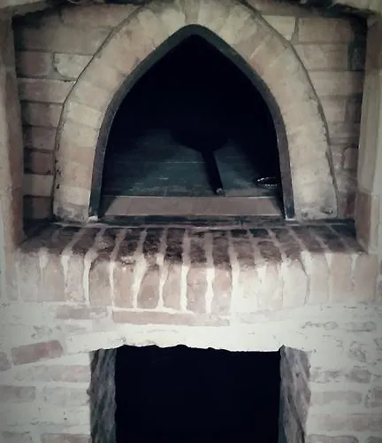 La Palazza Alojamento de Acomodação e Pequeno-almoço Russi