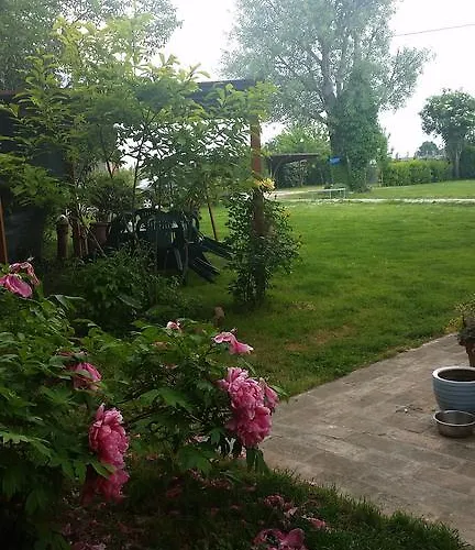 Oda ve Kahvaltı La Palazza Russi