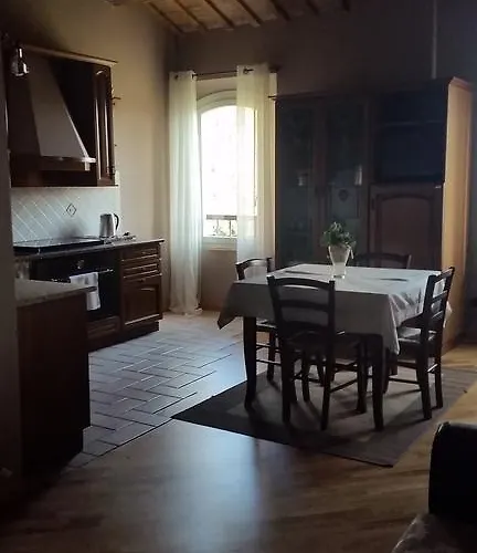 Alojamento de Acomodação e Pequeno-almoço La Palazza