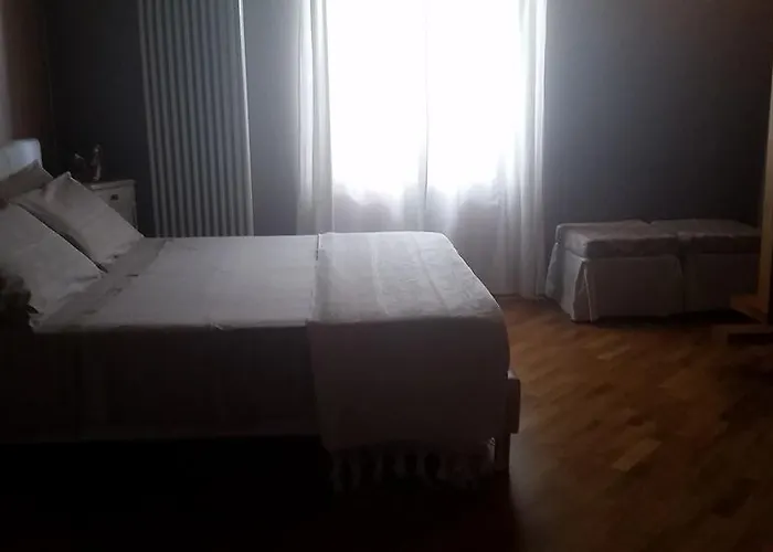 La Palazza Oda ve Kahvaltı Russi